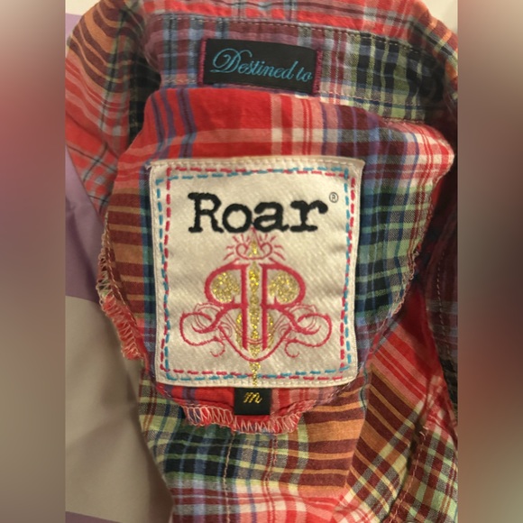 ROAR “Destined To” Western Plaid 3/4 sleeve- Lace & Crystals - Size M - Picture 3 of 11